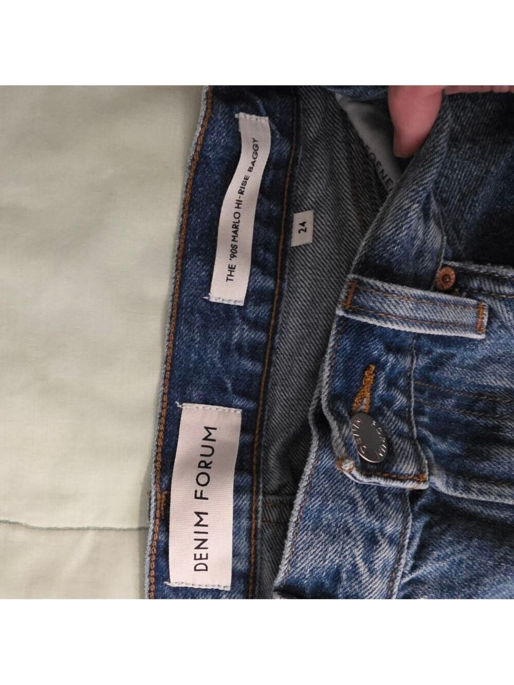 Women's Aritzia Denim Forum Blue High Rise Baggy Jeans Size 24 - Picture 6 of 7